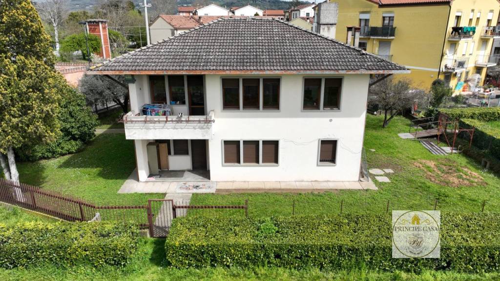 Casa Indipendente in vendita a Este via pilastro