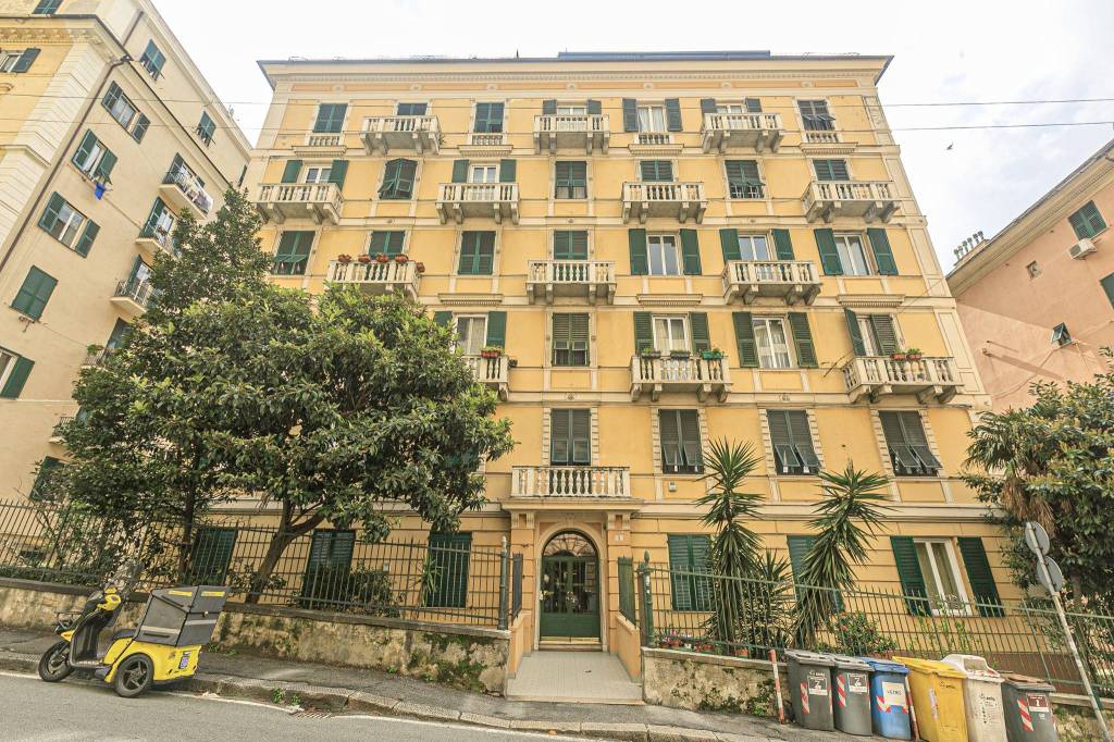Ufficio in vendita a Genova via Sant'Ugo, 3