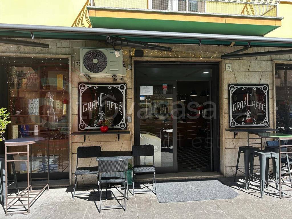 Bar in vendita a Isola del Liri via Roma, 71