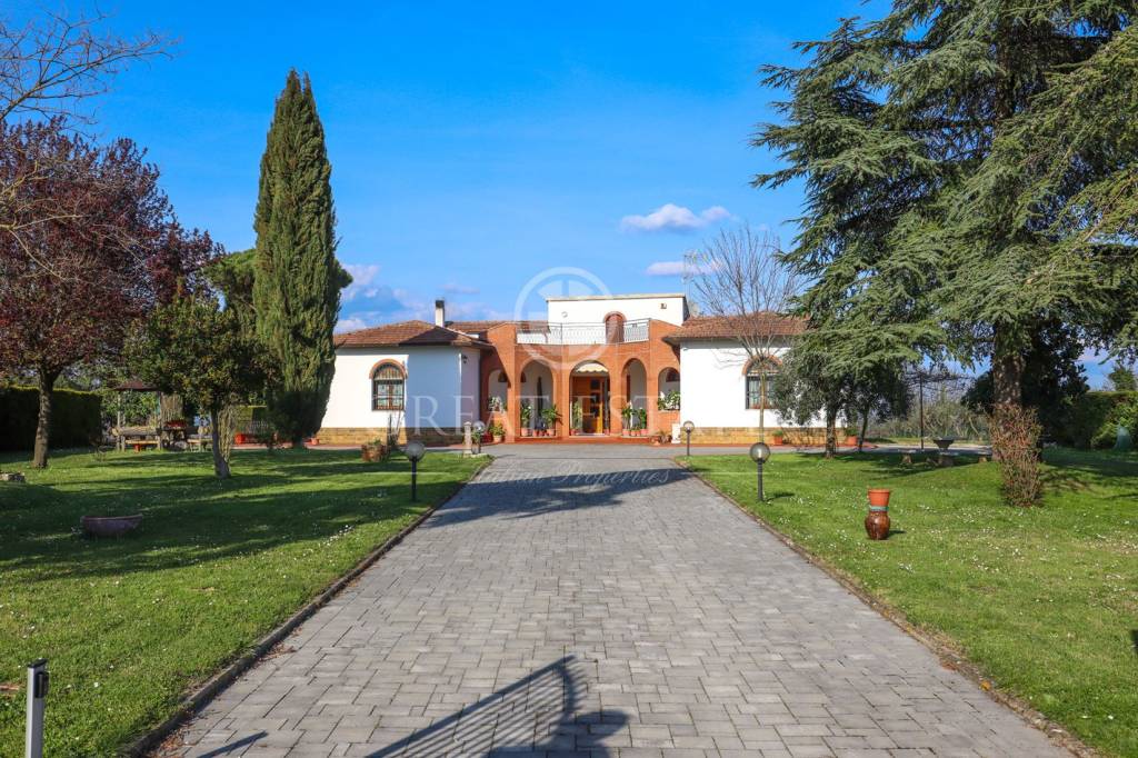 Villa in vendita a Chiusi