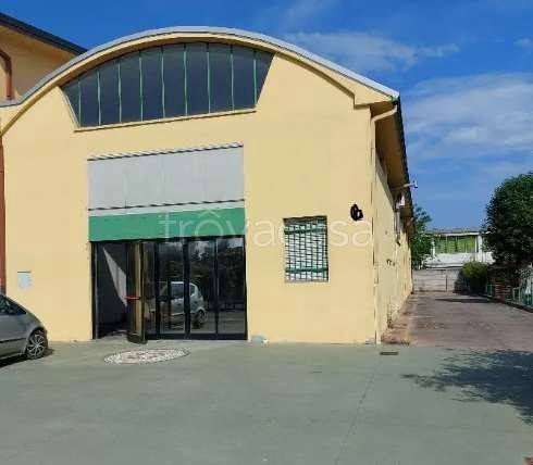 Capannone Industriale in vendita a Faenza via Augusto Righi