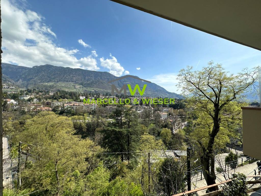Appartamento in vendita a Tirolo via Monte San Zeno, 14