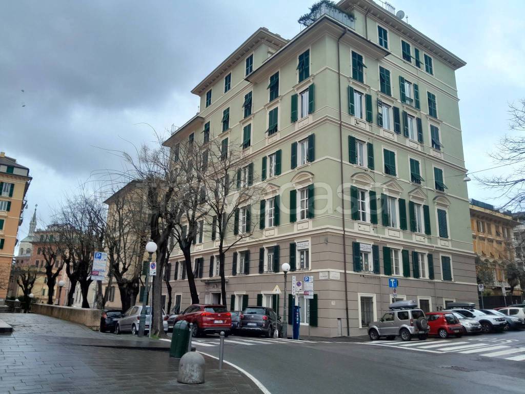 Ufficio in vendita a Genova via Alghero, 1