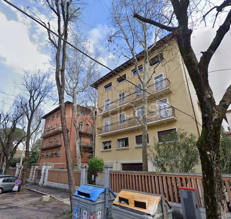Appartamento in affitto a Bologna via Adolfo Albertazzi