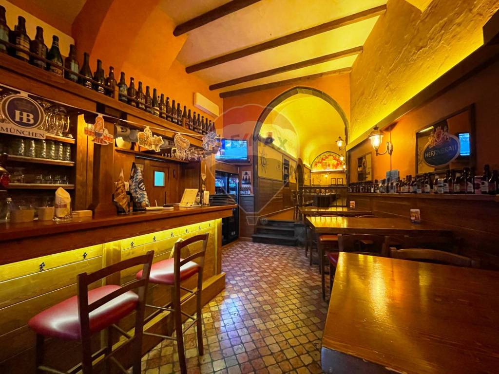Bar in vendita a Bergamo via Porta Dipinta, 30/b