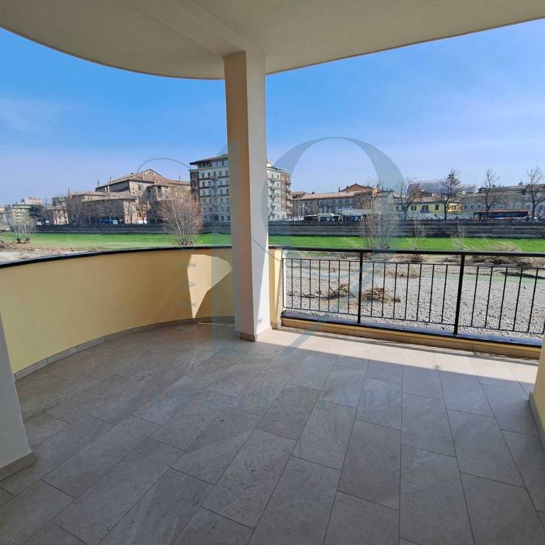 Appartamento in affitto a Parma via dei Farnese