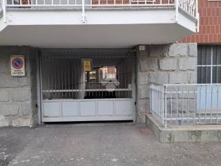 Garage in affitto a grugliasco via giovanni tobanelli, 5