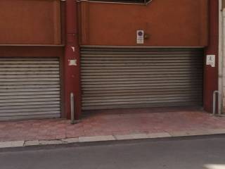 Posto auto in affitto a bari via pietro ravanas, 143