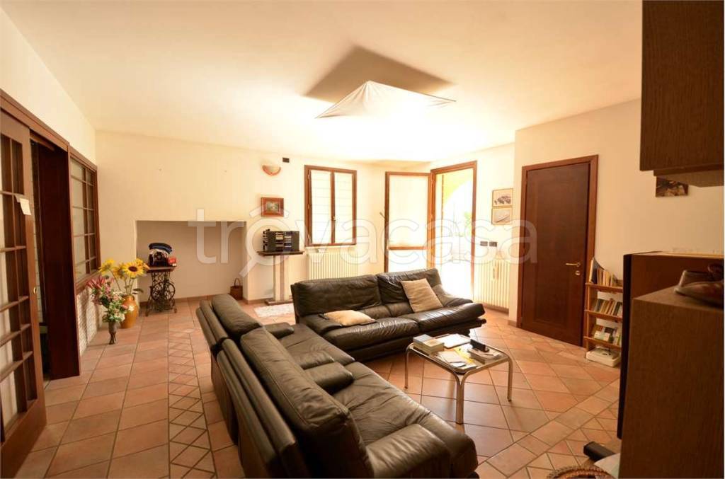 Villa Bifamiliare in vendita a Montebelluna via bassanese