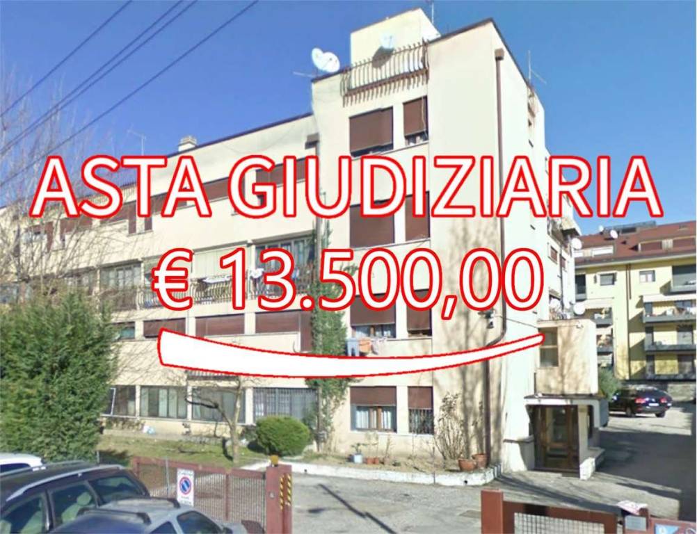 Appartamento all'asta a Padova via Altichiero Da Zevio, 61