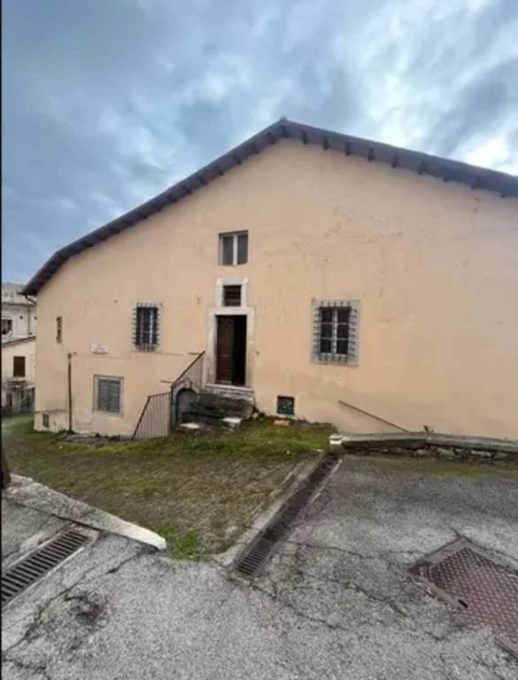 Casa Indipendente in vendita a Monteleone di Spoleto via del Carmine
