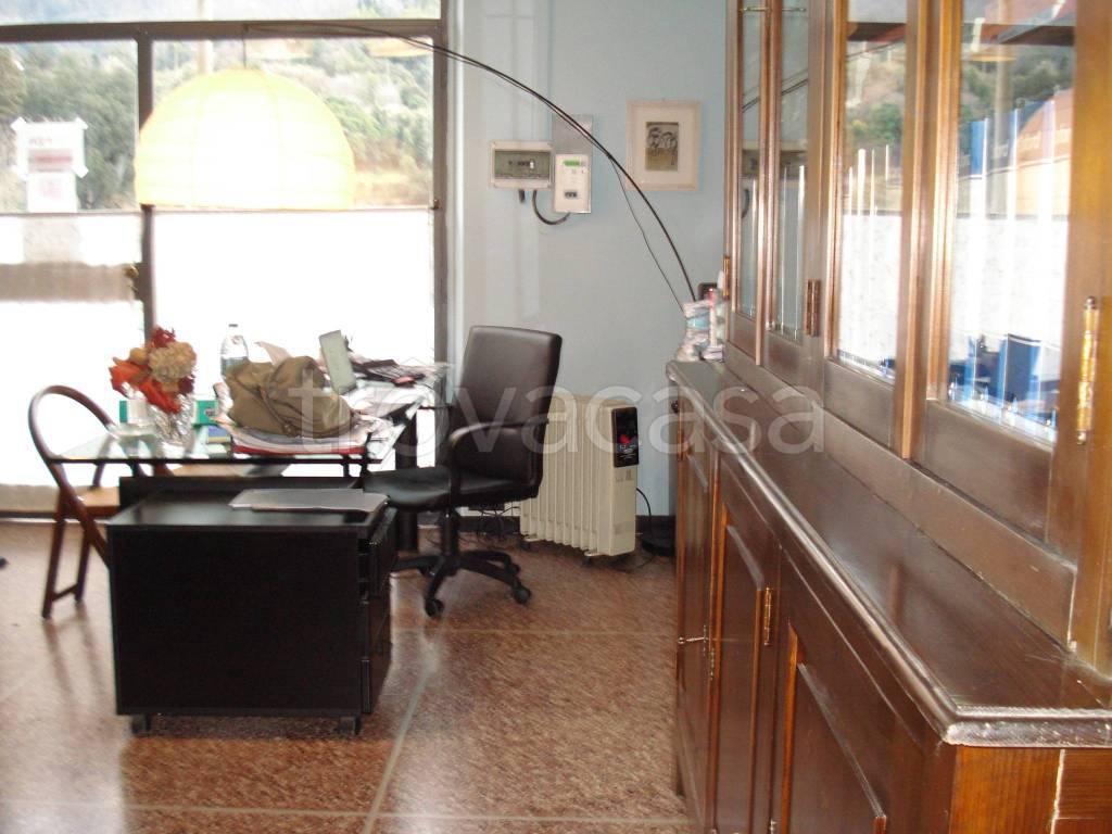 Ufficio in vendita a Serra Riccò via Fratelli Canepa