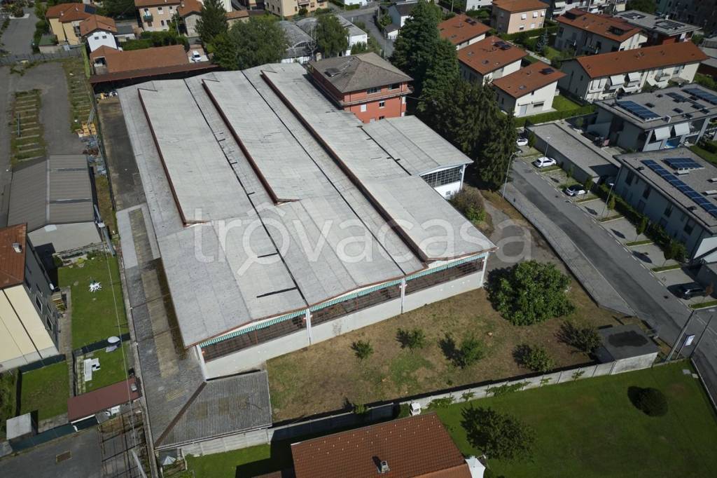 Capannone Industriale in vendita a Varese