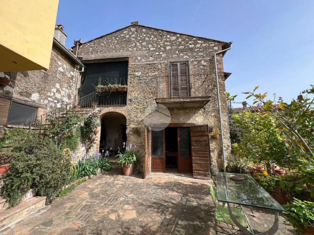 Casa Indipendente in vendita a Calvi dell'Umbria san giacomo