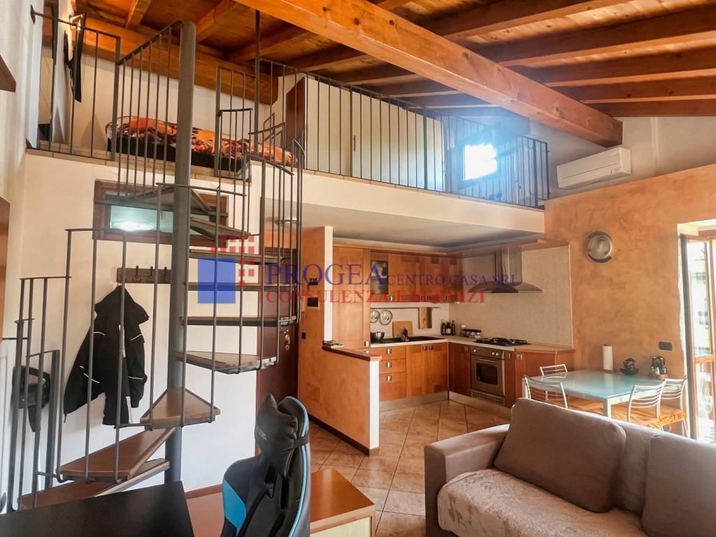 immagine annuncio 1 di 15