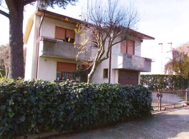 Casa Indipendente in vendita a Volpago del Montello via Schiavonesca Vecchia