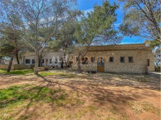 Villa in vendita a san donato di lecce via de giorgi, 3