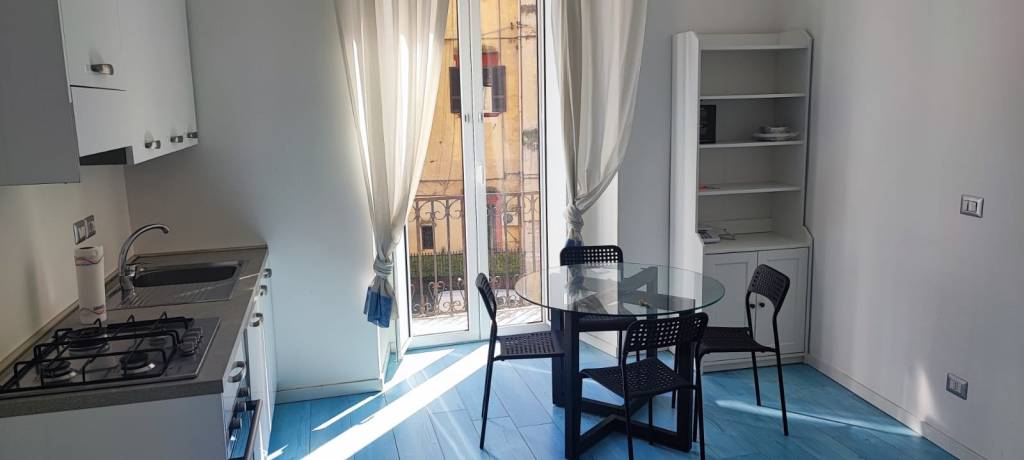 Appartamento in affitto a Napoli largo Gaspare Colosimo, 8