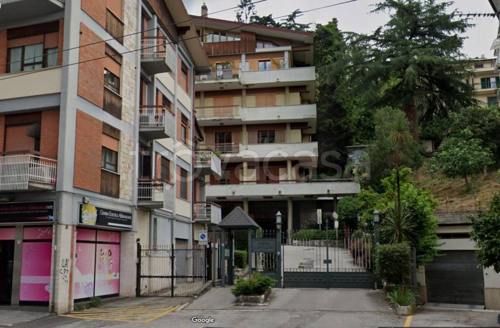 Appartamento in affitto ad Avellino via Circumvallazione, 223