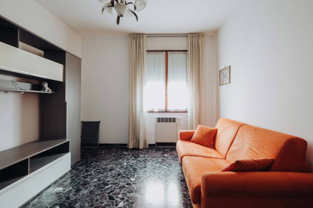 Appartamento in affitto a Bologna via Augusto Romagnoli