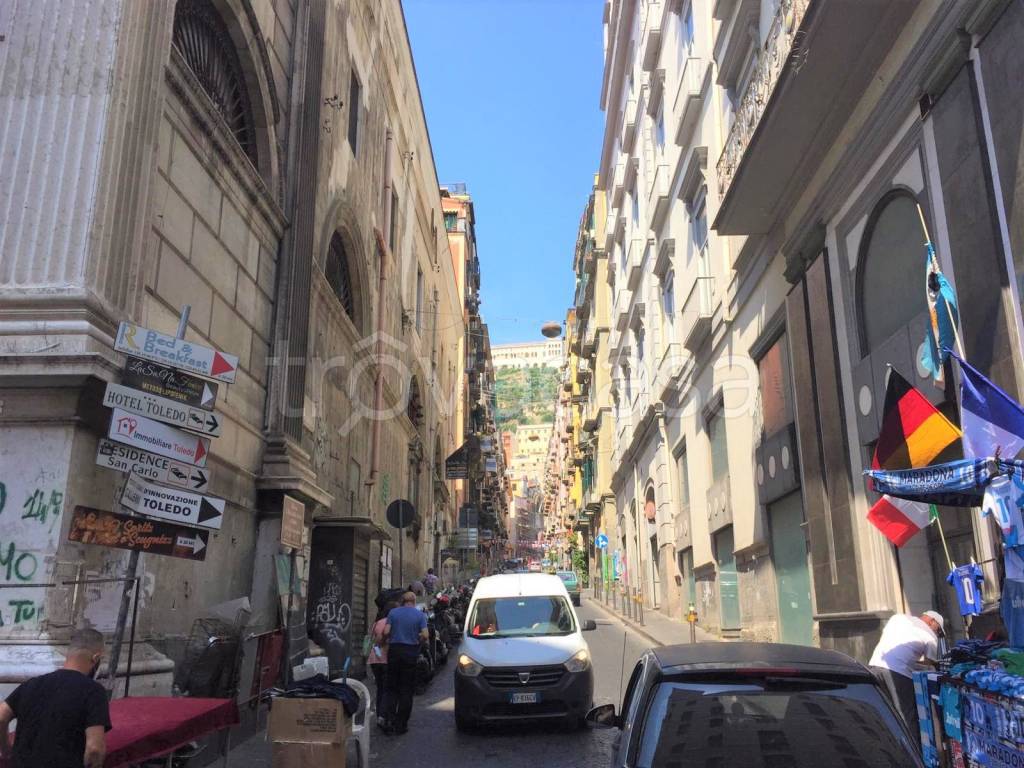 Appartamento in affitto a Napoli via Francesco Girardi