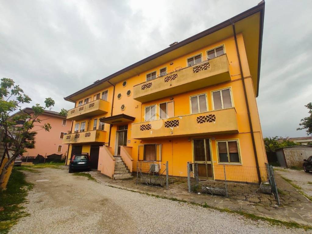 immagine annuncio 1 di 8