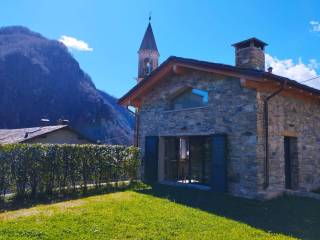 Villa in affitto a chiesa in valmalenco via milano