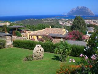 Villa bifamiliare in in affitto da privato a loiri porto san paolo via monte ortobene, 17