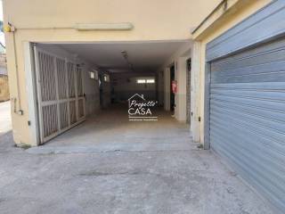 Garage in affitto a san giorgio a cremano via francesco cappiello, 49