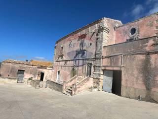 Rustico in vendita a ragusa contrada sant'icono