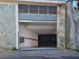 Garage in affitto a genova via guglielmo batt, 77