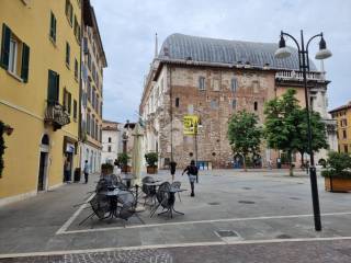 Negozio in vendita a brescia corso goffredo mameli