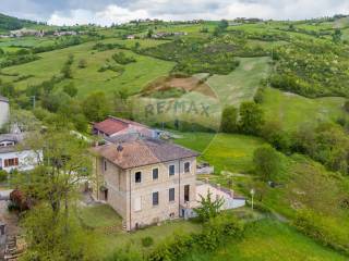 Casa indipendente in vendita a vernasca via silvani, 49