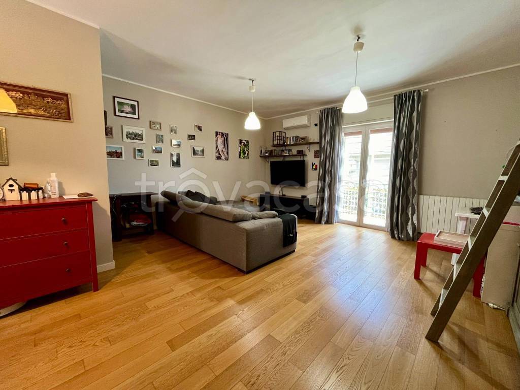 immagine annuncio 1 di 14