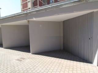 Garage in affitto a busto arsizio via niccolò machiavelli, 3