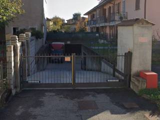 Garage in vendita a fara gera d'adda via trento, 9