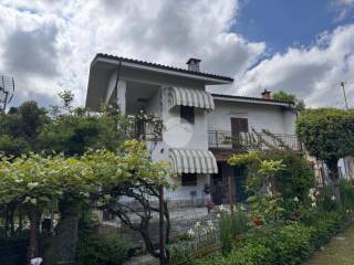 Villa in vendita a bagnolo piemonte via cave, 357