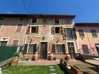 Casa indipendente in vendita a penango via cesare battisti