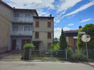 Casa indipendente in vendita a castellarano via radici in monte, 95