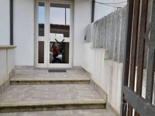 Appartamento in in vendita da privato a ionadi via enotrio pugliese, 38
