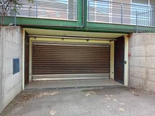 Garage in vendita a potenza via ponte nove luci, 26