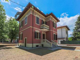 Villa bifamiliare in vendita a forlì viale 2 giugno, 1