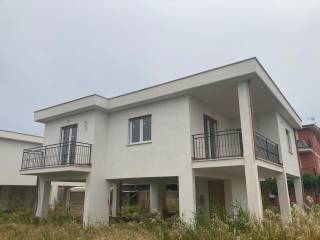 Villa in in vendita da privato a fiumicino via narzole, 6