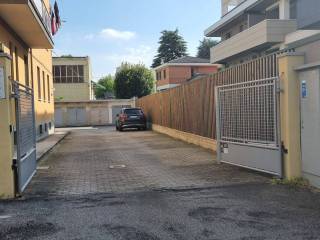 Posto auto in vendita a bologna via fratelli pinardi, 5