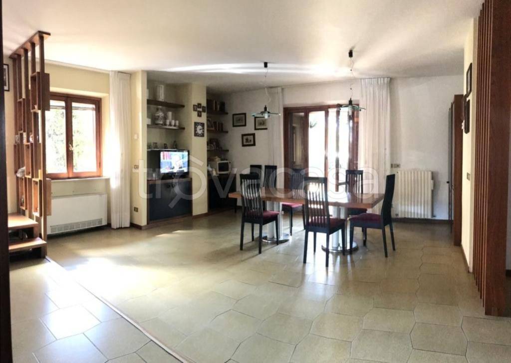 immagine annuncio 1 di 14