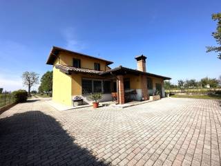 Villa in vendita a san vito al tagliamento via pradis, 6