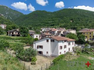 Villa bifamiliare in vendita a poggio bustone san pietro