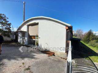Magazzino in affitto a sant'elpidio a mare strada cretarola