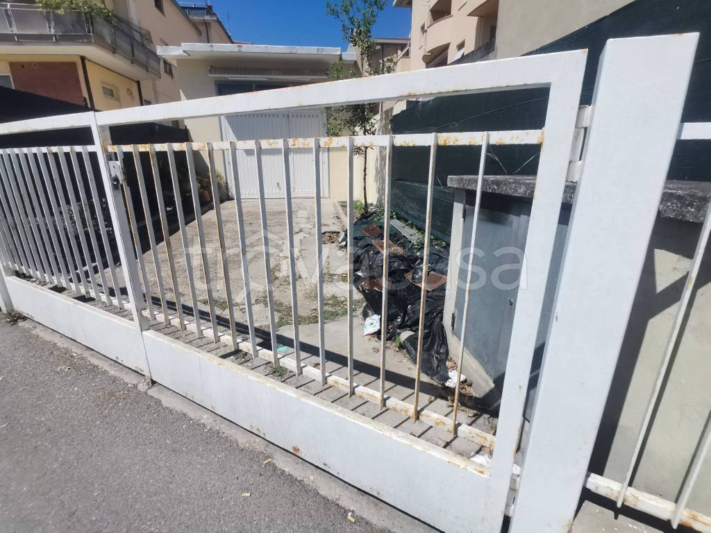 immagine annuncio 2 di 12