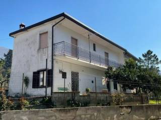 Villa bifamiliare in in vendita da privato a piedimonte matese via cila, 10